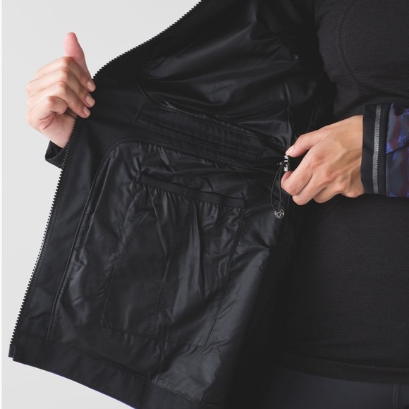 Lululemon Rain For Daze Jacket II
Hounds Camo Emperor Blue Black - Picture 6 of 10